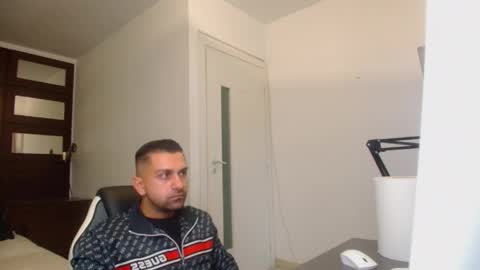 BryceReign online show from 04-11-26, 04:50