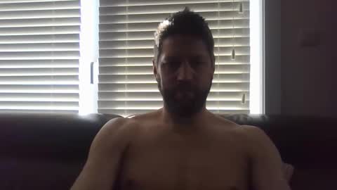 bubblebee1982 online show from 03-05-26, 07:26