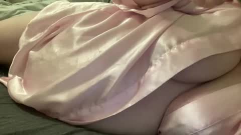 Snapshot of bubblegirl0 chatting on 02-20-26, 01:13 bubblegirl online show from 02-20-26, 01:13