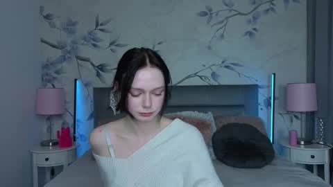 Leona online show from 03-05-26, 10:17