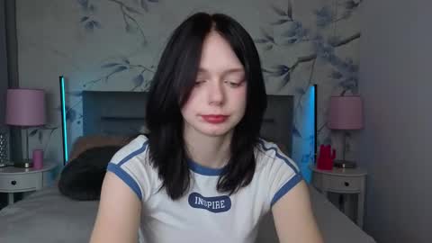 Leona online show from 03-06-26, 10:50