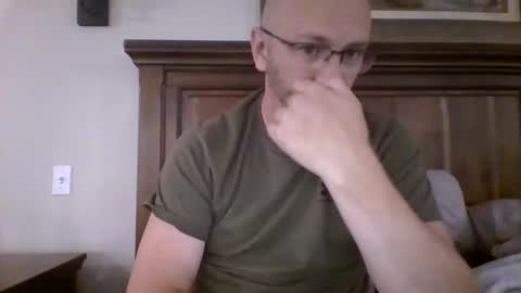 Snapshot of bueff chatting on 05-19-26, 08:48 bueff online show from 05-19-26, 08:48