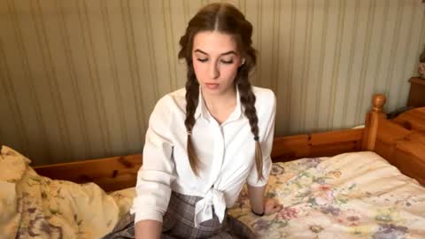 Mary online show from 04-18-26, 01:37