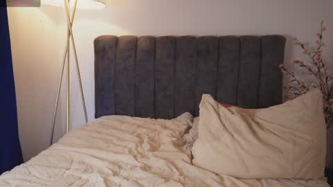 Snapshot of bunnycute_shy chatting on 06-23-26, 12:58 30 Off online show from 06-23-26, 12:58