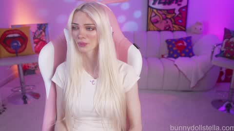 Stella online show from 02-16-26, 01:13