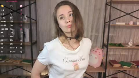 Lizy online show from 05-27-26, 08:39