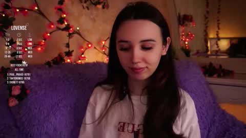 Jessica online show from 12-23-25, 01:58