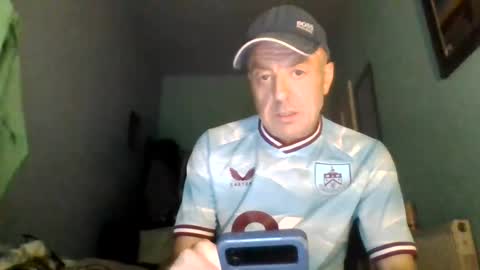 burnleyguy1977 online show from 07-01-26, 01:51