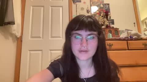 esme gray online show from 07-27-26, 06:42