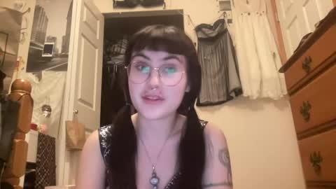 esme gray online show from 08-03-26, 06:12