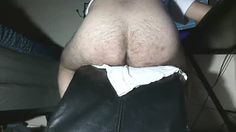 Snapshot of bust_boy chatting on 06-16-26, 09:12 Bust Boy online show from 06-16-26, 09:12