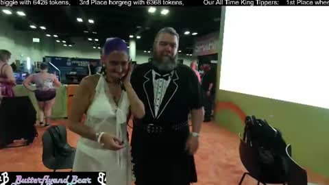 Butterfly and Bear online show from 06-26-26, 10:14