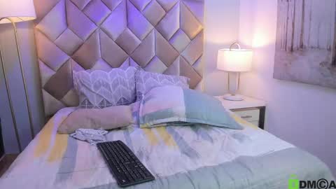 butterflydoll_ online show from 04-30-26, 12:11