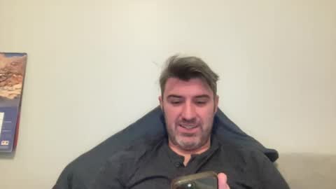 Snapshot of c_life128 chatting on 01-10-25, 10:25 c_life128 online show from 01-10-25, 10:25