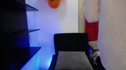 Cady online show from 10-25-25, 08:14