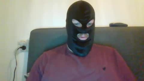 Snapshot of cagegag31 chatting on 01-16-26, 11:47 cagegag31 online show from 01-16-26, 11:47