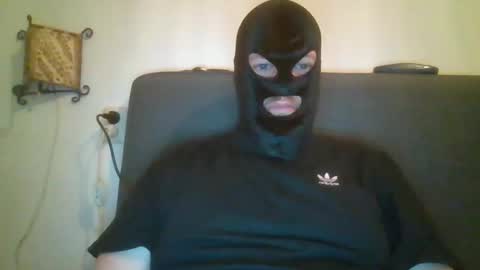 Snapshot of cagegag31 chatting on 02-01-26, 02:26 cagegag31 online show from 02-01-26, 02:26