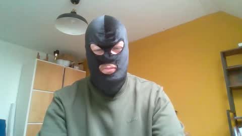 Snapshot of cagegag31 chatting on 03-10-26, 09:03 cagegag31 online show from 03-10-26, 09:03