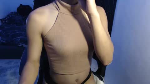 caitessa_bellemoir online show from 11-25-25, 08:20