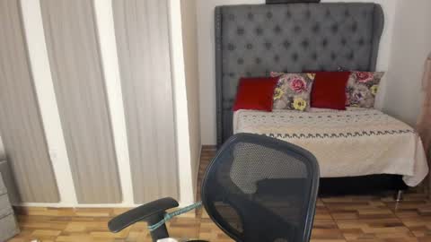 caitlingomez0 online show from 03-30-26, 11:44