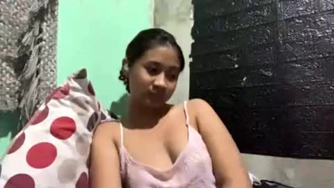 Hi im Caitlyn online show from 04-10-26, 03:39