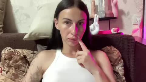 Snapshot of call_me_dad_ chatting on 06-26-26, 07:40 Anna online show from 06-26-26, 07:40