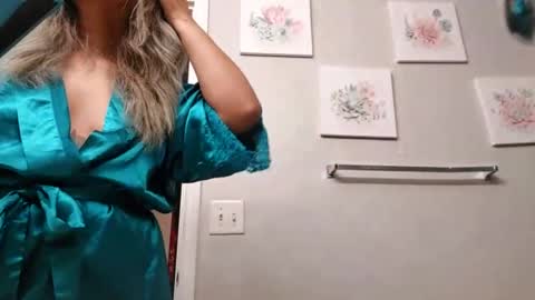 Snapshot of calypsokm chatting on 02-07-25, 06:35 calypsokm online show from 02-07-25, 06:35