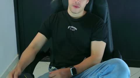 camara110 online show from 01-30-25, 02:16