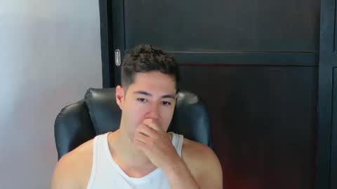 camara110 online show from 10-14-25, 04:41