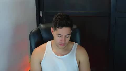 camara110 online show from 10-15-25, 04:45