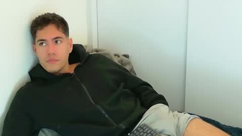 camara110 online show from 11-08-25, 08:18