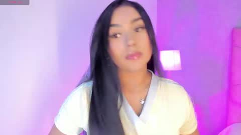 Snapshot of cameliaa_smiith chatting on 06-18-26, 04:13 Camelia Smith online show from 06-18-26, 04:13