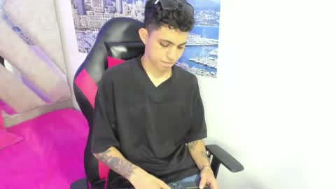 Snapshot of cameron_lux4 chatting on 07-05-26, 03:23 CAMERON online show from 07-05-26, 03:23