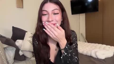 Camila online show from 11-17-25, 12:16