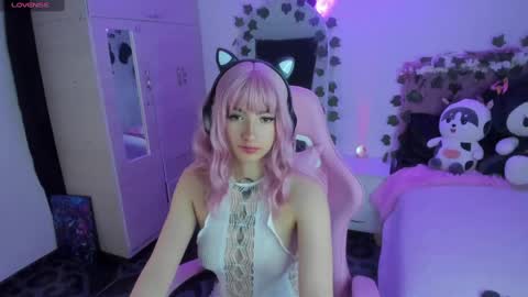 Snapshot of cami_mila99 chatting on 03-10-25, 02:39 CAMI online show from 03-10-25, 02:39