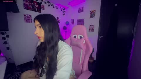 Snapshot of cami_mila99 chatting on 06-15-26, 07:54 CAMI online show from 06-15-26, 07:54