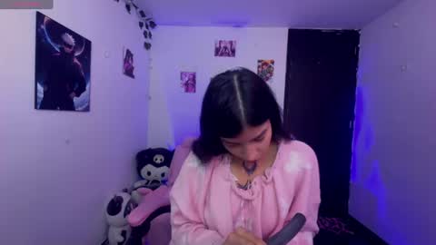 Snapshot of cami_mila99 chatting on 07-01-26, 12:18 CAMI online show from 07-01-26, 12:18