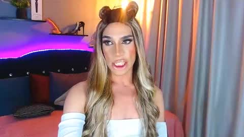 Camila online show from 12-24-24, 08:11