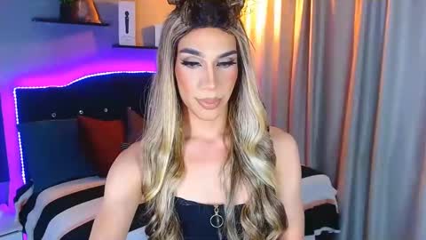 Camila online show from 12-28-24, 03:04