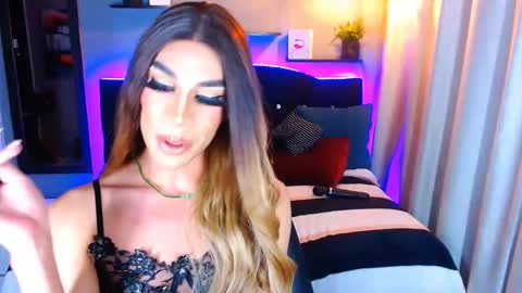 Camila online show from 01-27-25, 07:35