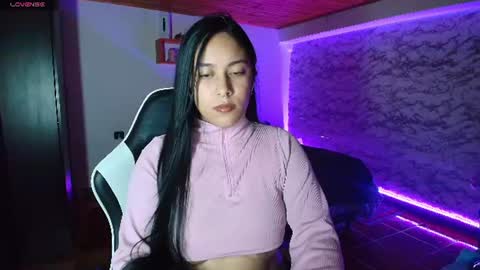 Snapshot of camila_iroose chatting on 07-11-26, 12:46 Camila Roose online show from 07-11-26, 12:46