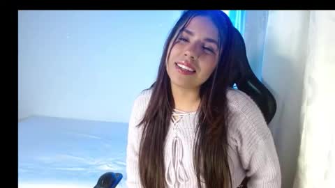 Camila velez online show from 10-03-25, 05:59