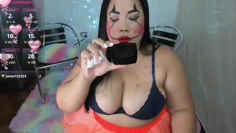 CAMILA SUAREZ online show from 10-31-25, 02:12
