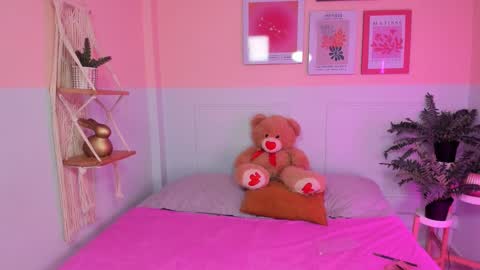 Camila  online show from 03-17-26, 04:06