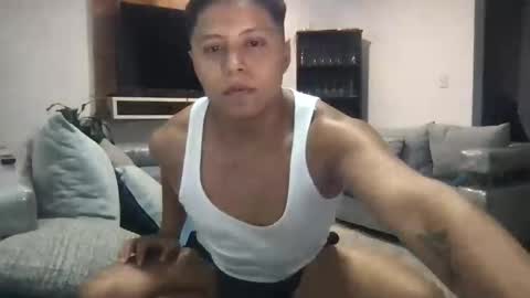 camilo105791 online show from 05-06-26, 04:41