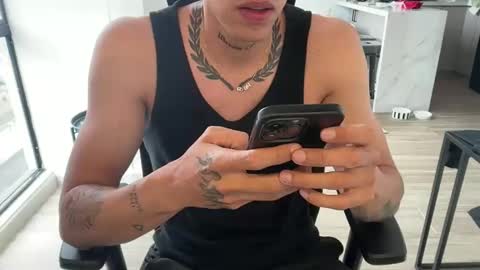 camilo online show from 05-25-26, 04:57