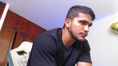 camilo_contre21 online show from 06-21-26, 07:16
