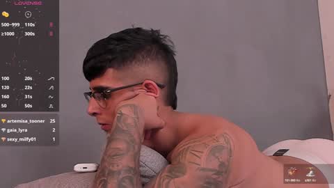 Snapshot of camilo_ospina_ chatting on 12-27-24, 06:14 INDEPENDENT MODEL online show from 12-27-24, 06:14