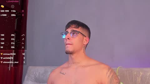 Snapshot of camilo_ospina_ chatting on 12-30-24, 09:37 INDEPENDENT MODEL online show from 12-30-24, 09:37