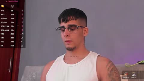 Snapshot of camilo_ospina_ chatting on 01-04-25, 04:01 INDEPENDENT MODEL online show from 01-04-25, 04:01